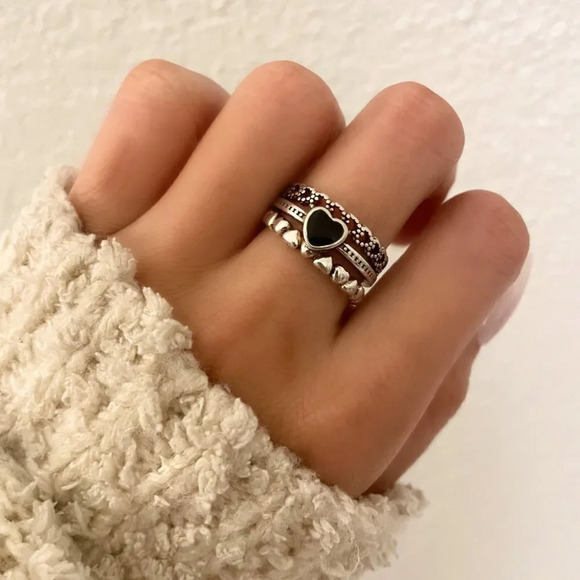 925 Sterling Silver Black Heart Minimalist Ring Vintage Boho Stackable Ring Band - Picture 3 of 7
